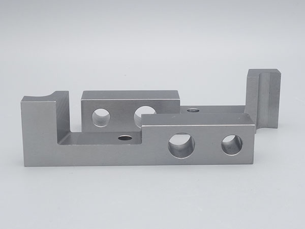 不銹鋼零件有哪些常見加工與處理工藝？的圖片